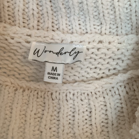 Wonderly- Womens Medium- Crème Turtleneck Sweater - Picture 2 of 5